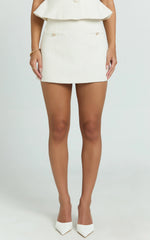 Aleena Skort - Boucle Mid Waist Fitted Mini Skort in Cream