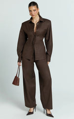 Dale Top - Collared Power Shoulder With Waist Tie Shirt in Chocolate
