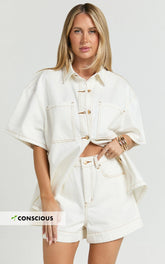 Rhianna Shorts - Mid Waist Recycled Denim Shorts in Ecru with Contrast Tobacco Stitch