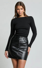 Alyse Top - Ribbed Long Sleeve Ruched Top in Black