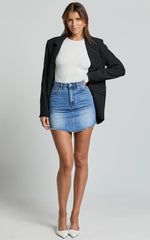 Dayna Top - Long Sleeve Exposed Seam Top in Off White