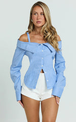 Jona Top - Off The Shoulder Shirt in Blue