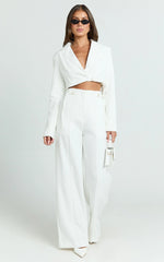 Chantelle Pants - Front Pleats Straight Leg Pant with Hardware Buckle in Off White