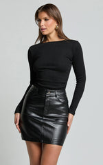 Alyse Top - Ribbed Long Sleeve Ruched Top in Black