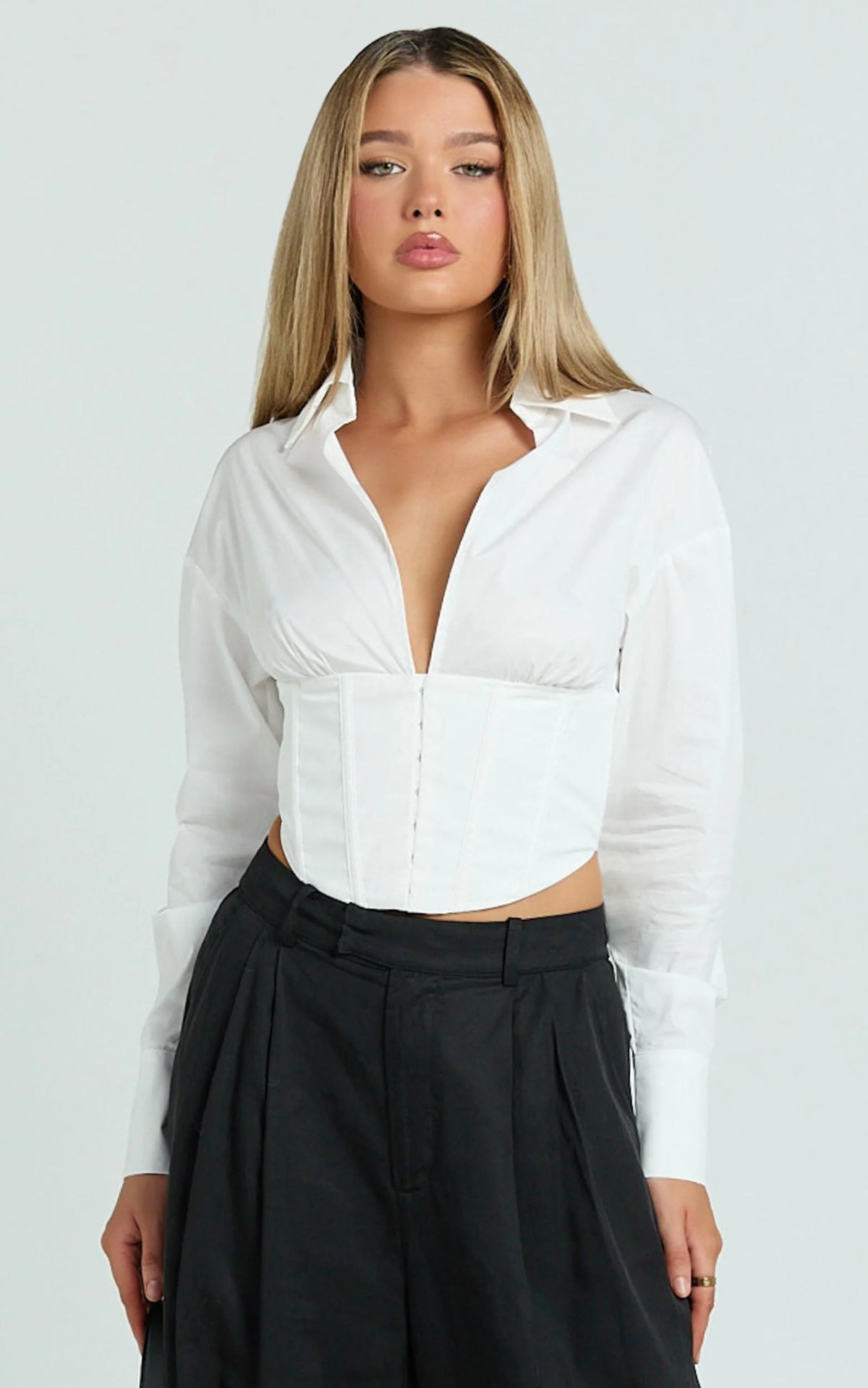Jacintha Top - Hook and Eye Front Shirt Top in White
