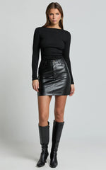 Alyse Top - Ribbed Long Sleeve Ruched Top in Black