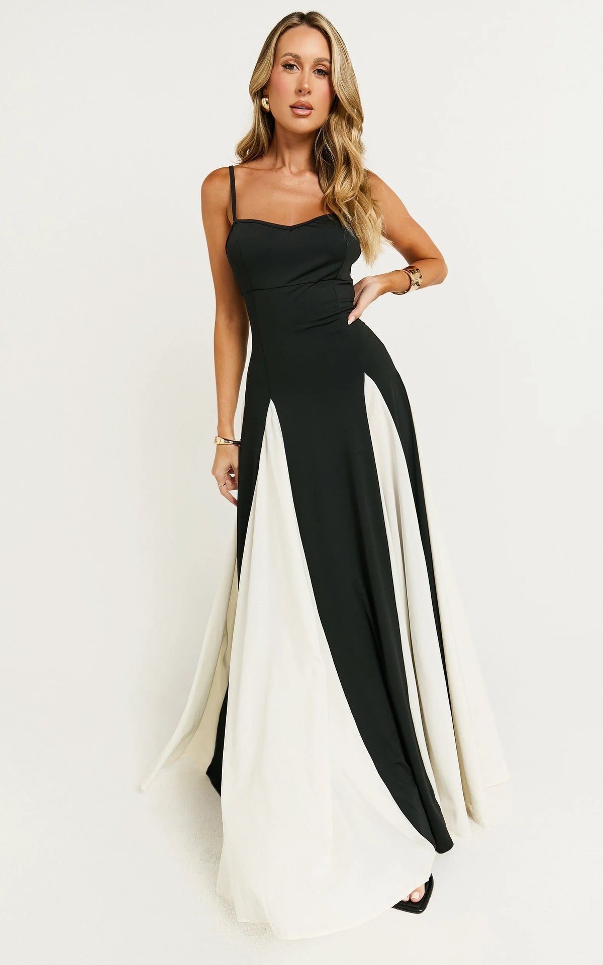 Rima Maxi Dress - line Maxi Dress in Black