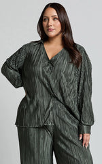 Beca Shirt - Plisse Button Up Shirt in Olive