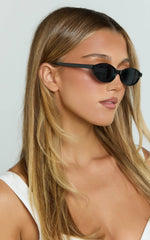 Leni Sunglasses in Black