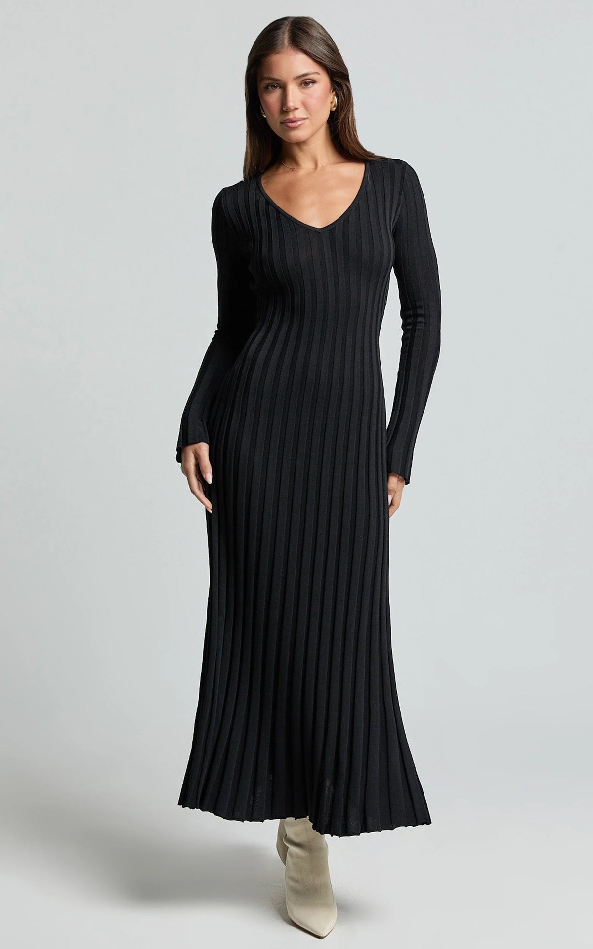 Astra Maxi Dress - V Neck Long Sleeve Knit Dress in Black