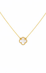 Britt Clover Pendant Necklace in Gold