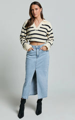 Anaya Midi Skirt - Denim Skirt in Light Blue Wash